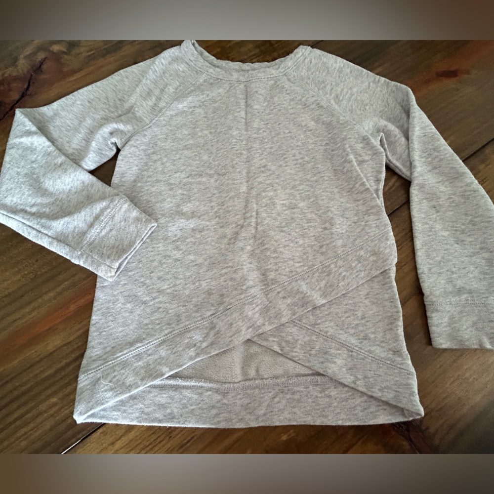 ✨Old Navy Light Gray Sweatshirt